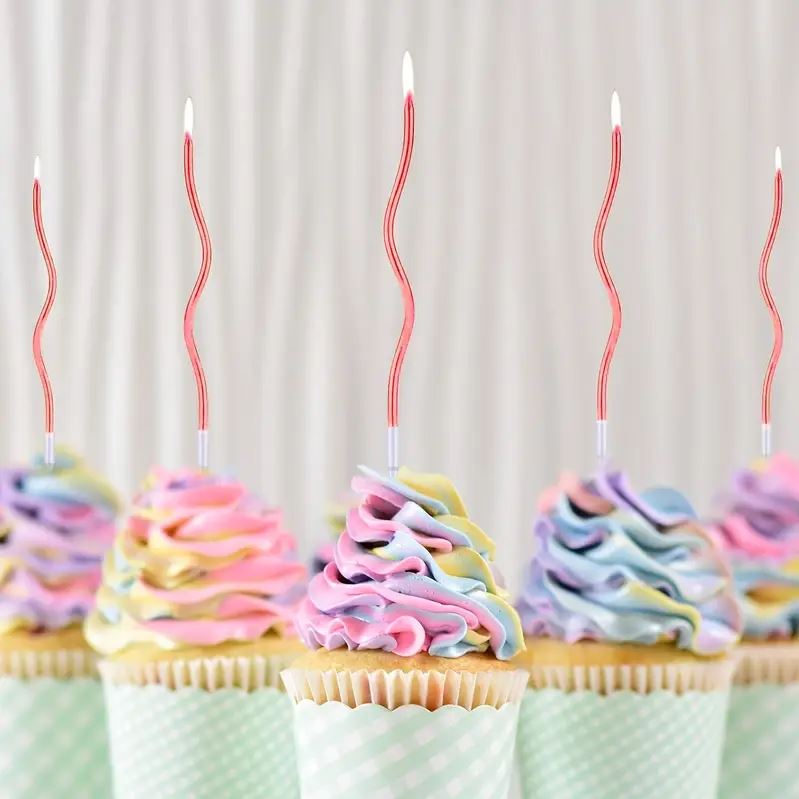 Rote Tortenkerzen – Set mit 6 Spiralkerzen