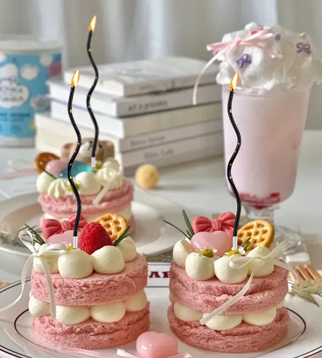 Gedrehte Kuchenkerzen, Schwarz mit Gold, 11 cm - 6 Stk.